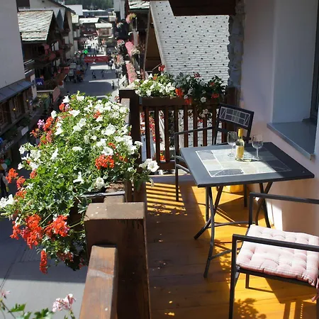 Alpine Lodge Zermatt Exterior photo