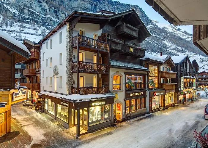 Alpine Lodge